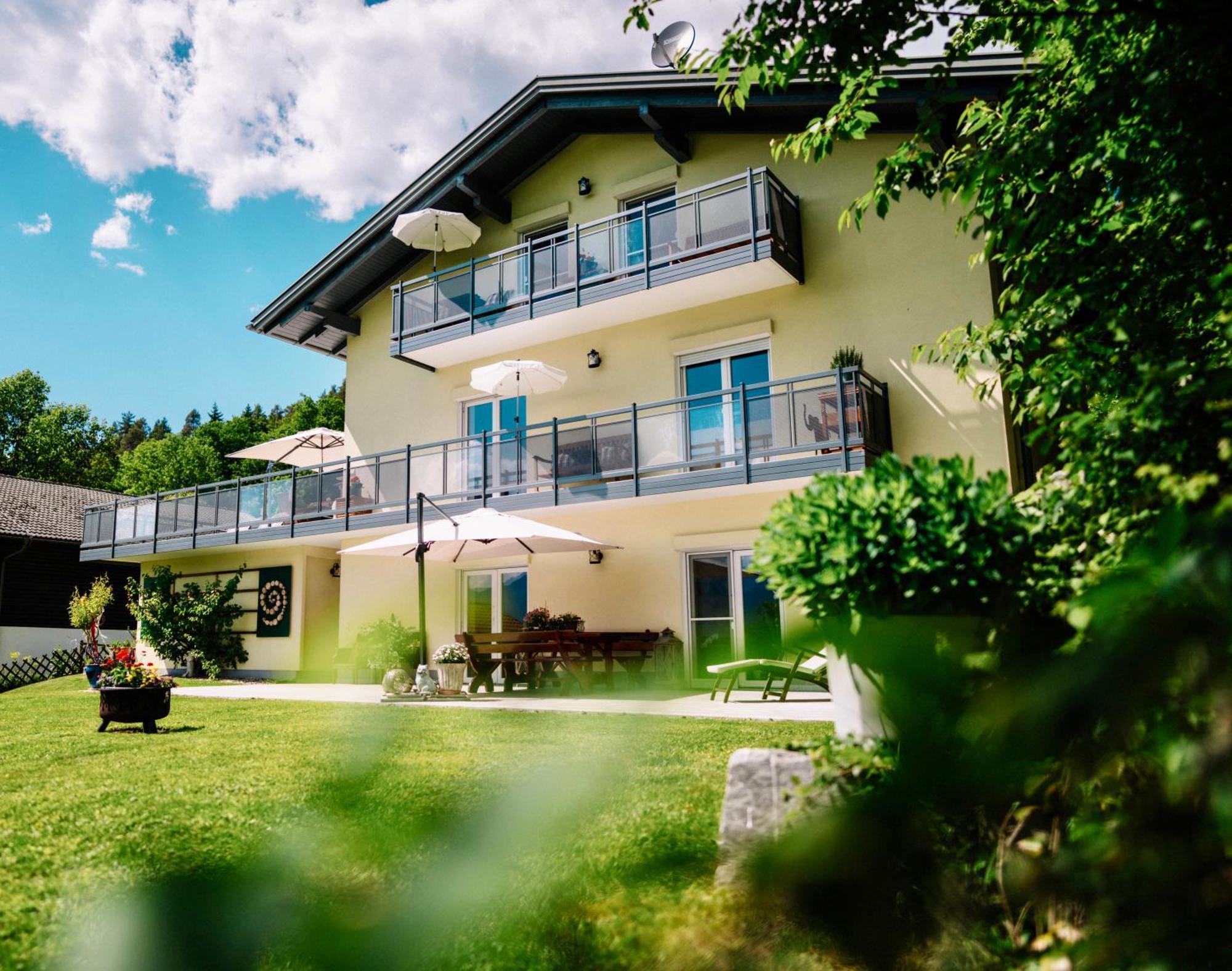 Schwalbennest Velden Apartment Velden am Wörthersee Exterior photo