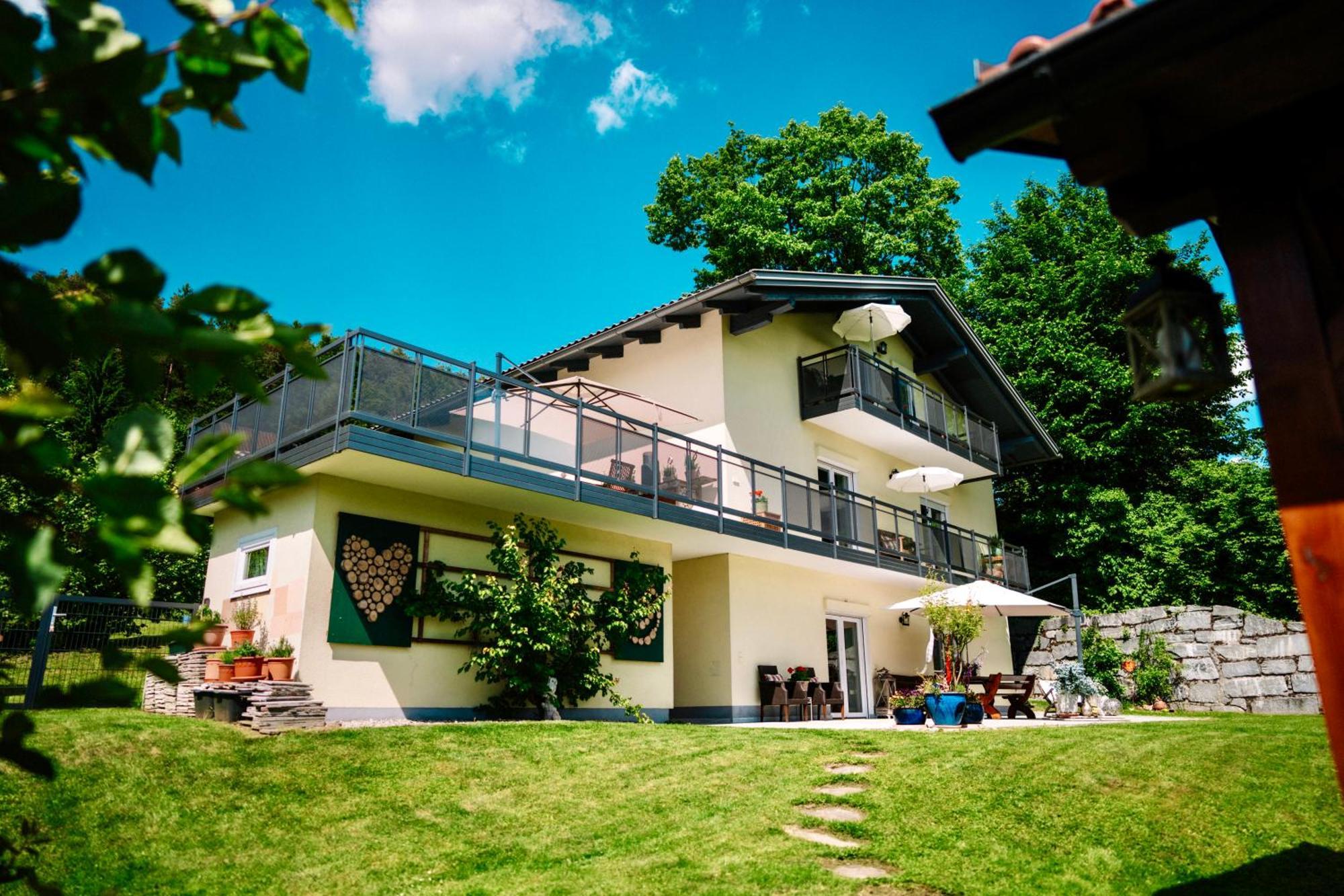 Schwalbennest Velden Apartment Velden am Wörthersee Exterior photo